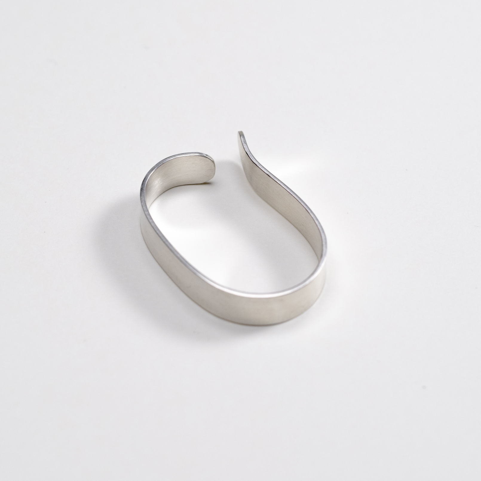 スモールフープイヤーカフ　<br>SMALL HOOP EAR CUFF　<br>[single]